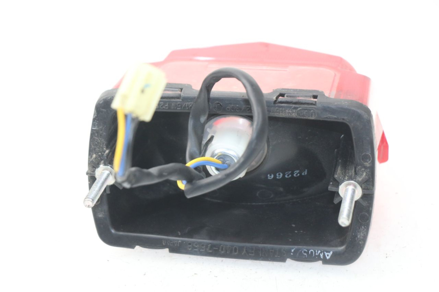 photo de FEU ARRIERE YAMAHA TDM ABS 900 (2002 - 2014) - Gros plan technique