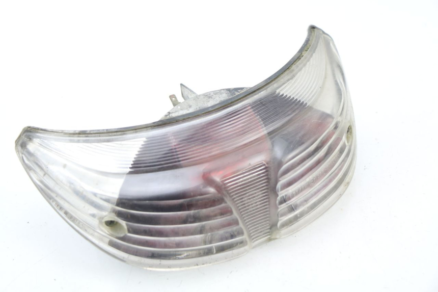 photo de FEU ARRIERE PEUGEOT TREKKER TKR 50 (2005 - 2014) - Gros plan technique