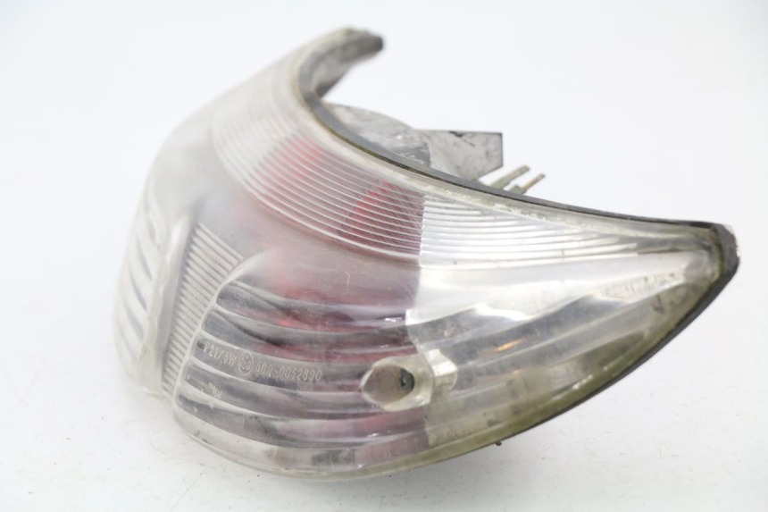 photo de FEU ARRIERE PEUGEOT TREKKER TKR 50 (2005 - 2014) - État de surface