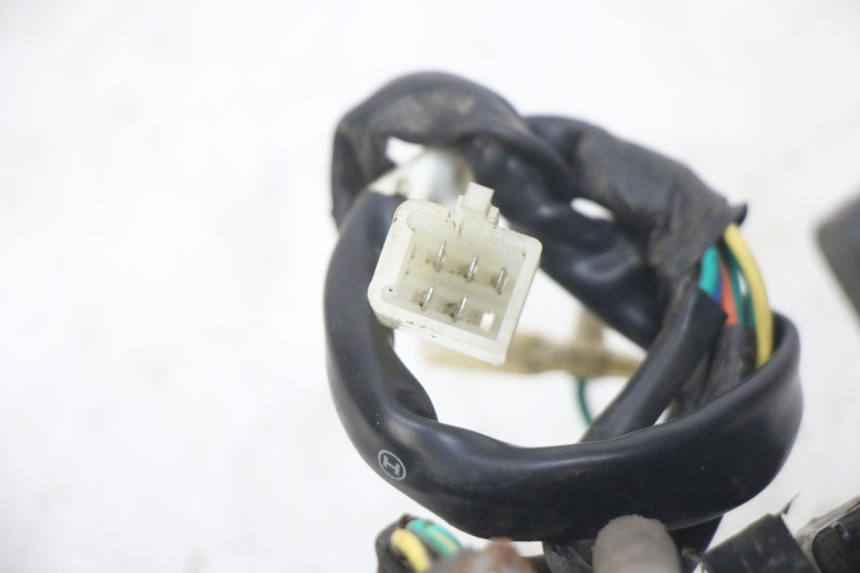 photo de FEU ARRIERE PEUGEOT TWEET 4T 50 (2014 - 2019) - Détail de la pièce