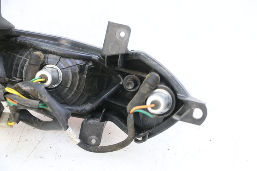 photo de FEU ARRIERE PEUGEOT TWEET 4T 50 (2014 - 2019) - Autre angle de vue