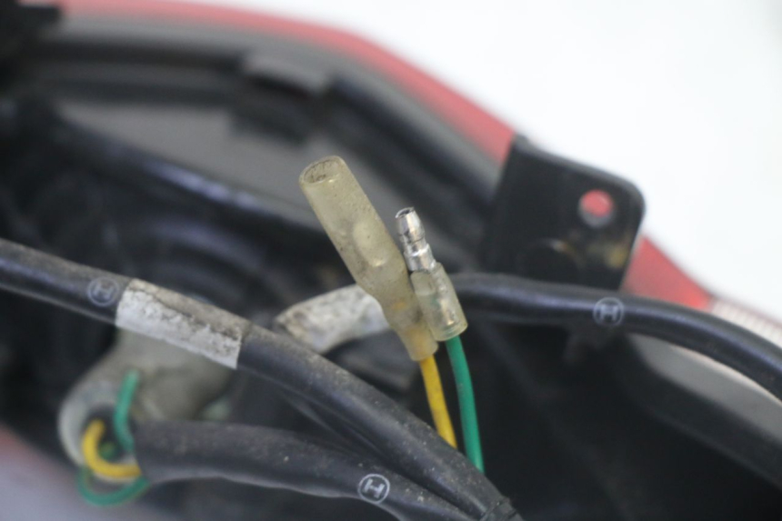 photo de FEU ARRIERE PEUGEOT TWEET 4T 50 (2018 - 2022) - Points de fixation