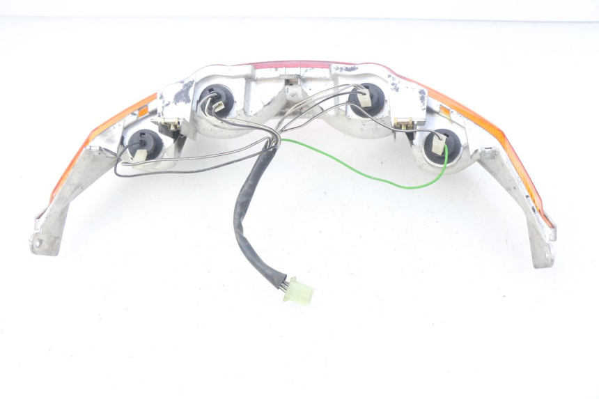 photo de FEU ARRIERE SUZUKI UH BURGMAN 125 (2002 - 2006) - Vue d’ensemble