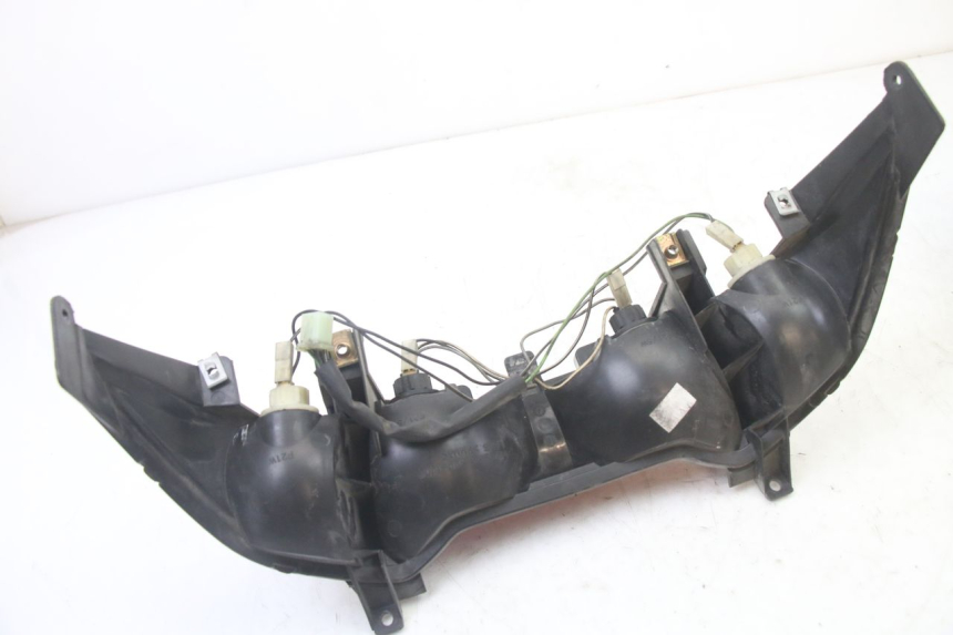 photo de FEU ARRIERE SUZUKI UH BURGMAN 125 (2002 - 2006) - Points de fixation