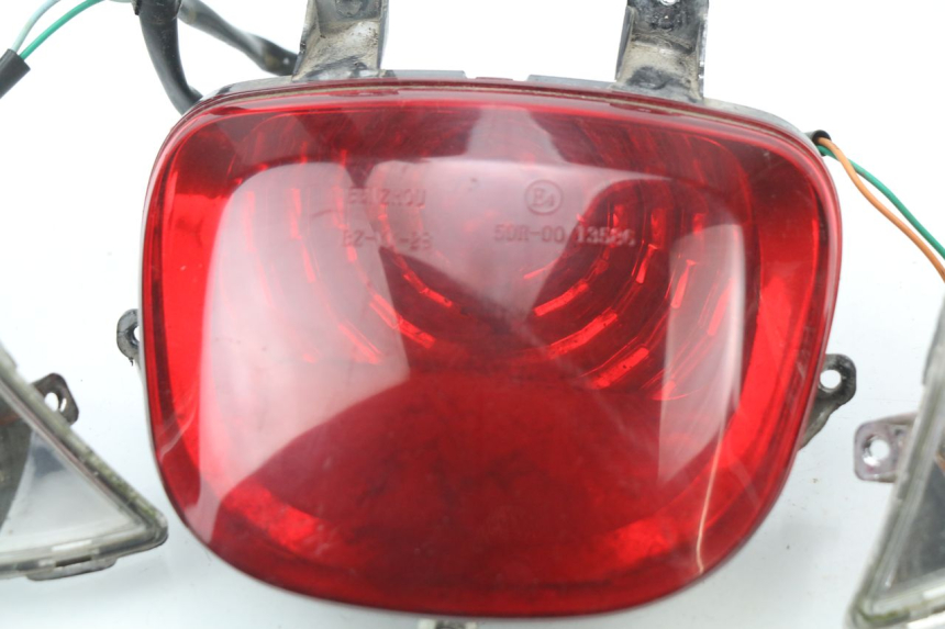 photo de FEU ARRIERE RAZZO VENICE 50 (2009 - 2014) - Points de fixation