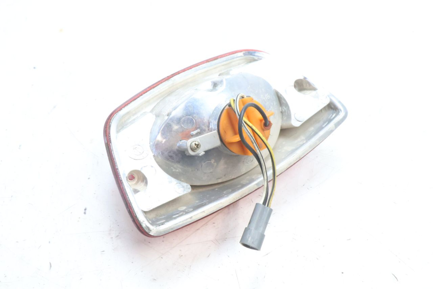 photo de FEU ARRIERE PIAGGIO VESPA S 2T 50 (2007 - 2014) - État de surface