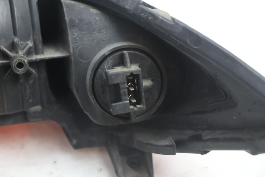 photo de FEU ARRIERE HONDA VFR FI RC46 800 (1998 - 2001) - Détails caractéristiques