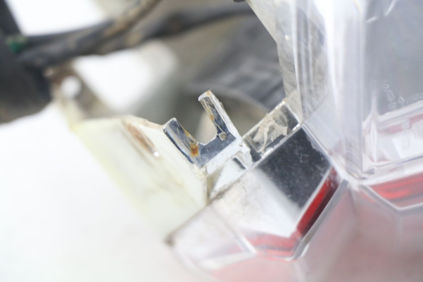 photo de FEU ARRIERE EUROCKA VIRTUALITY GT 4T 50 (2011 - 2017) - Autre angle de vue