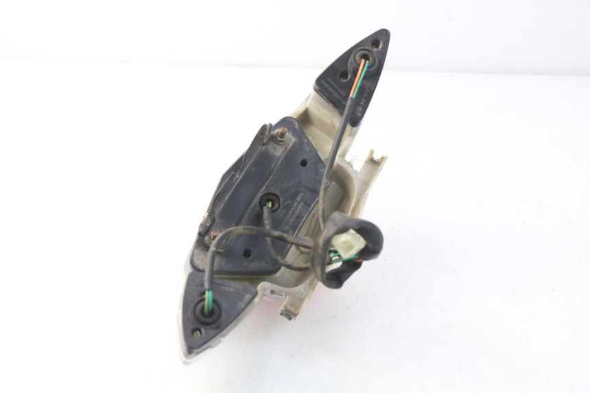 photo de FEU ARRIERE EUROCKA VIRTUALITY GT 4T 50 (2011 - 2017) - Gros plan technique