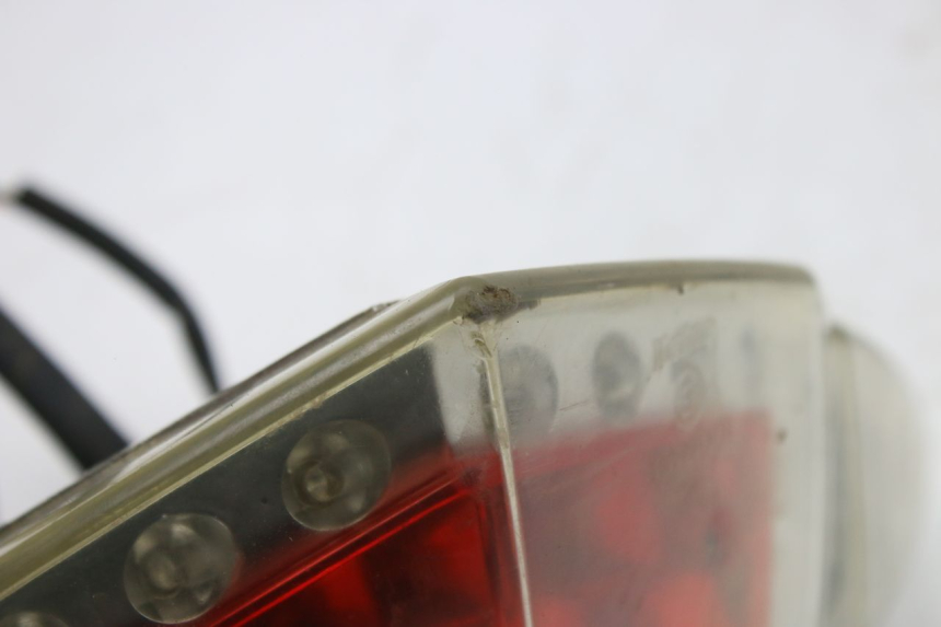 photo de FEU ARRIERE EUROCKA VIRTUALITY GT 4T 50 (2011 - 2017) - Détail de la pièce