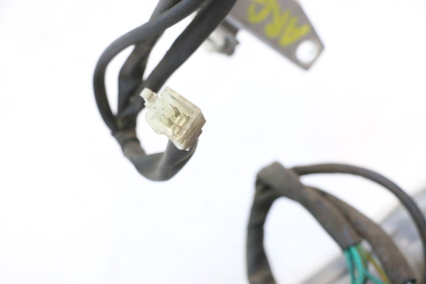 photo de FEU ARRIERE PEUGEOT VIVACITY NEW 2T 50 (2008 - 2017) - Autre angle de vue