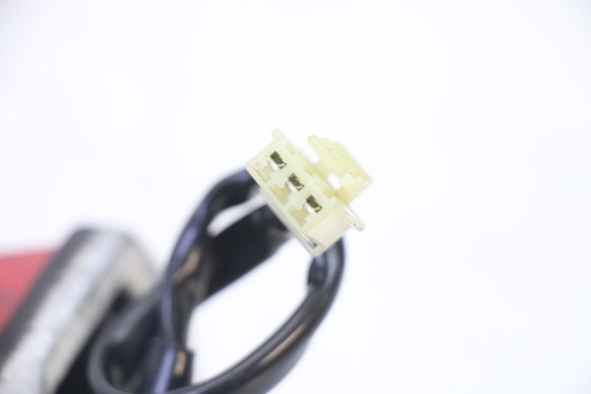 photo de FEU ARRIERE YAMAHA XJ6 ABS 600 (2008 - 2016) - Points de fixation