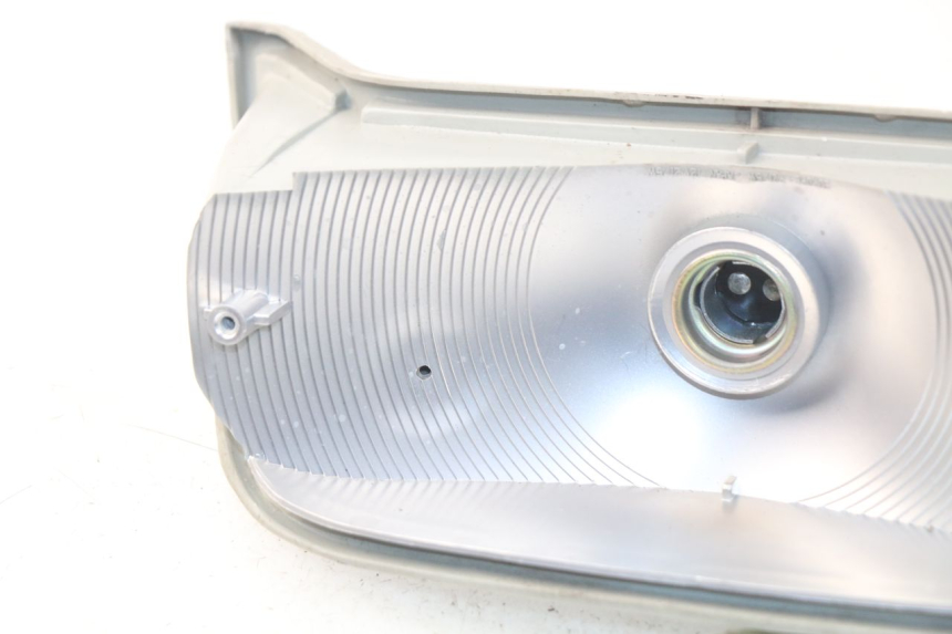 photo de FEU ARRIERE YAMAHA XJ600 XJ DIVERSION 600 (1992 - 1997) - Points de fixation