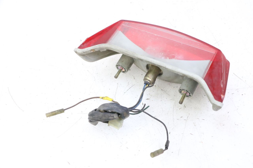 photo de FEU ARRIERE YAMAHA XJN DIVERSION 600 (2000 - 2003) - Gros plan technique