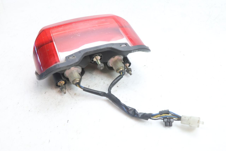 photo de FEU ARRIERE YAMAHA XJR 1300 (1998 - 2002) - Points de fixation