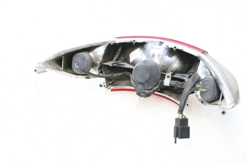 photo de FEU ARRIERE HONDA XLV VARADERO 125 (2007 - 2012) - État de surface