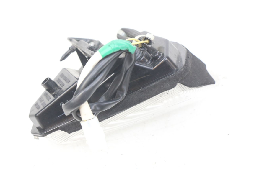 photo de FEU ARRIERE YAMAHA XP T-MAX TMAX ABS 530 (2012 - 2015) - Autre angle de vue