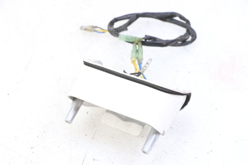 photo de FEU ARRIERE YAMAHA XV VIRAGO 535 (1988 - 2004) - Gros plan technique