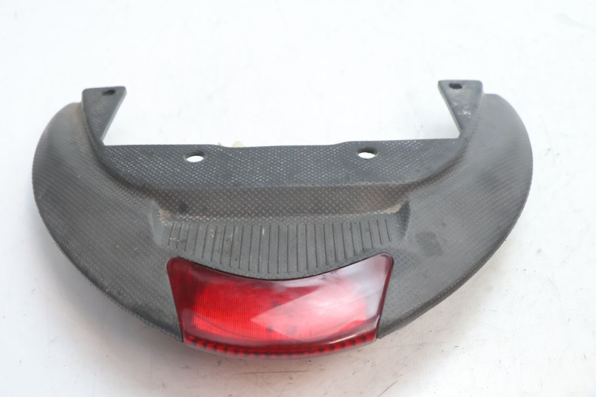 photo de FEU ARRIERE PIAGGIO ZIP 2T 50 (2009 - 2019) - Gros plan technique