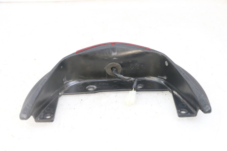photo de FEU ARRIERE PIAGGIO ZIP 4T 50 (2018 - 2020) - Points de fixation
