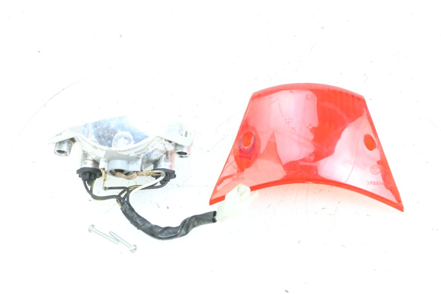 photo de FEU ARRIERE PIAGGIO ZIP 4T 50 (2018 - 2020) - Marquages et références