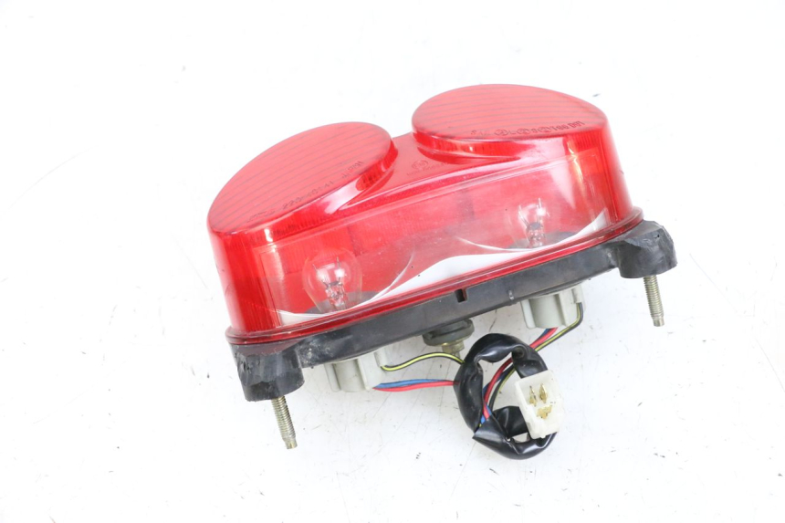 photo de FEU ARRIERE KAWASAKI ZR 7 750 (1999 - 2004) - Autre angle de vue