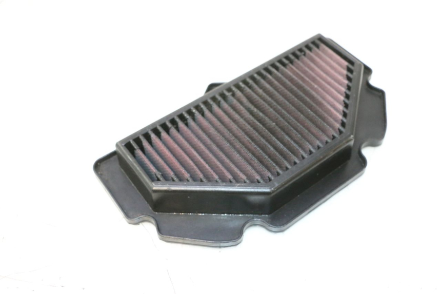 photo de FILTRE A AIR SUZUKI GSR 600 (2005 - 2012) - Détail de la pièce