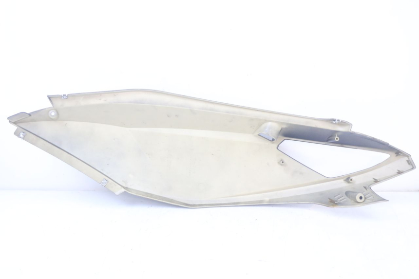 photo de FLANC ARRIERE DROIT QUADRO 3D S 350 (2013 - 2018) - Points de fixation