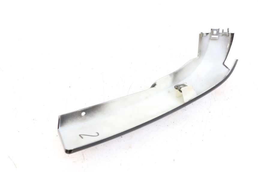 photo de Rear right side panel E-MAX 80L 1 (2011 - 2014) - Gros plan technique