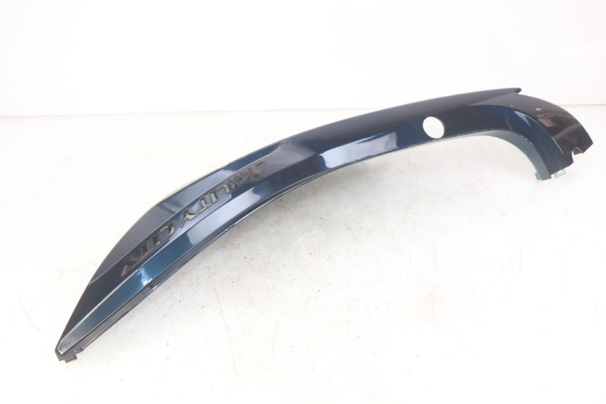 photo de FLANC ARRIERE DROIT KYMCO AGILITY 16+ 4T 50 (2018 - 2023) - Points de fixation