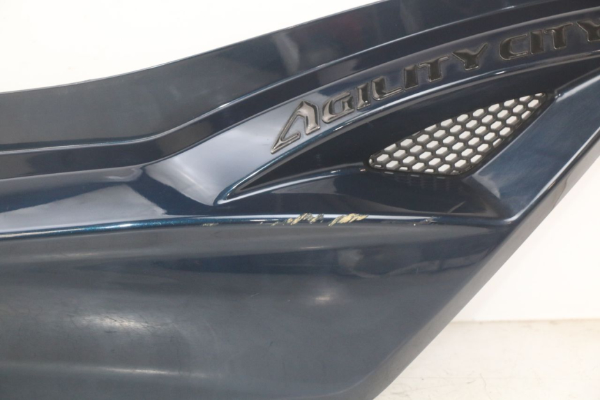 photo de FLANC ARRIERE DROIT KYMCO AGILITY 16+ 4T 50 (2018 - 2023) - Marquages et références