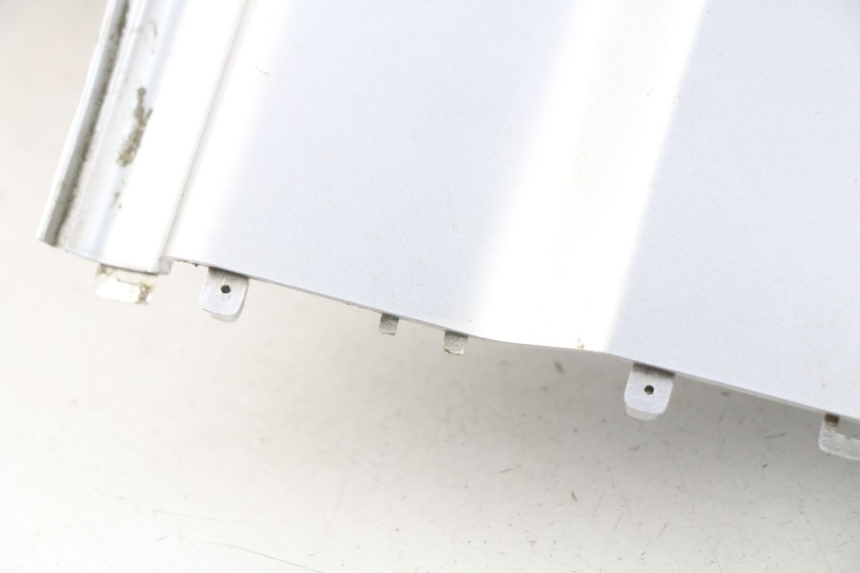 photo de FLANC ARRIERE DROIT KYMCO AGILITY 4T 50 (2005 - 2018) - Pièce contrôlée