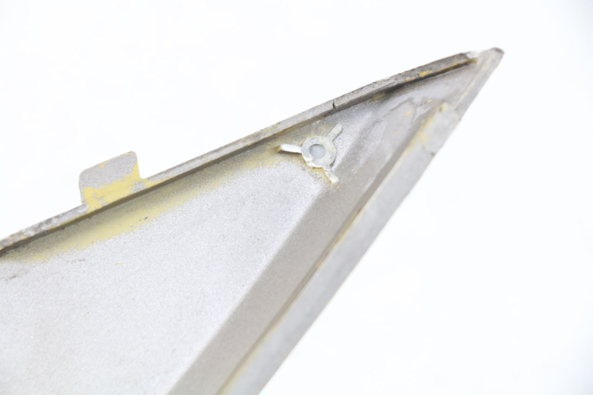 photo de FLANC ARRIERE DROIT KYMCO AGILITY 4T 50 (2005 - 2018) - Zoom état d’usage