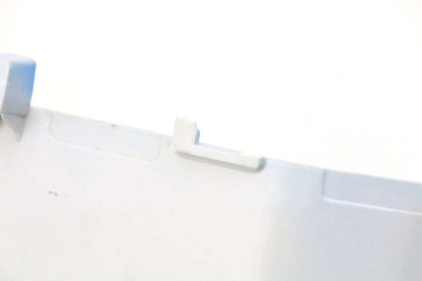 photo de FLANC ARRIERE DROIT KYMCO AGILITY 4T 50 (2018 - 2022) - Points de fixation