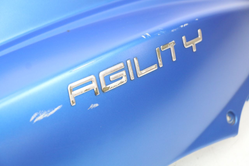 photo de FLANC ARRIERE DROIT KYMCO AGILITY 4T 50 (2018 - 2022) - Marquages et références