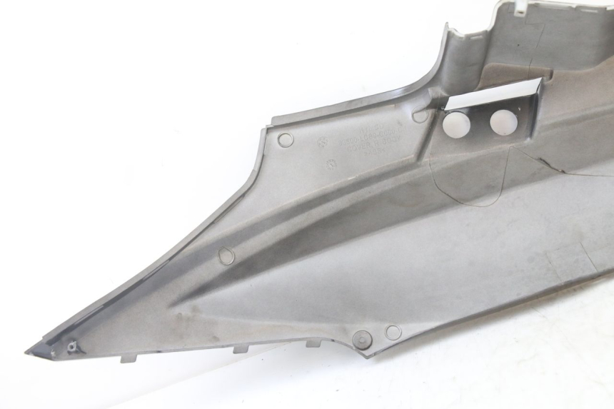 photo de FLANC ARRIERE DROIT KYMCO AGILITY 4T 50 (2005 - 2018) - Points de fixation