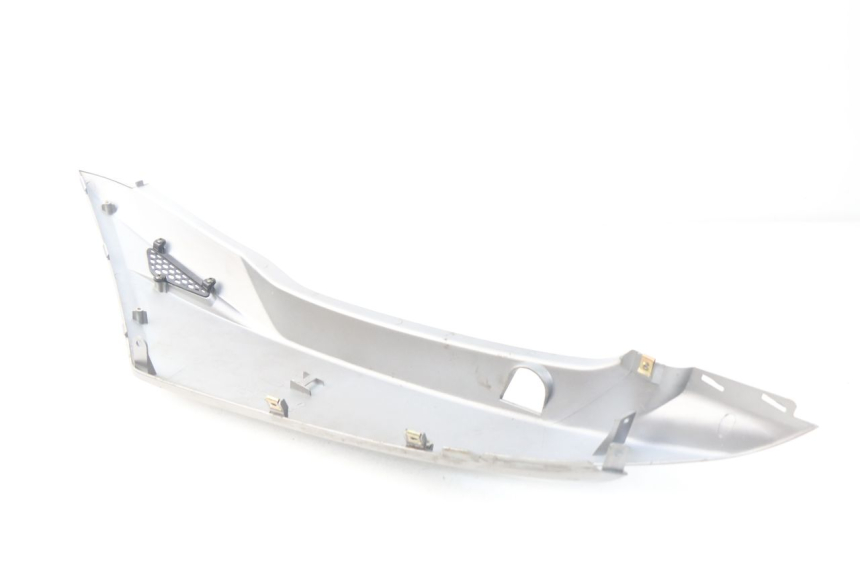 photo de FLANC ARRIERE DROIT KYMCO AGILITY CITY 4T 50 (2008 - 2016) - Autre angle de vue