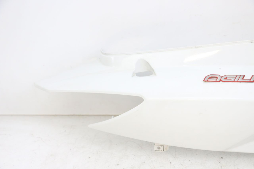 photo de FLANC ARRIERE DROIT KYMCO AGILITY RS 4T 50 (2009 - 2013) - Zoom composants