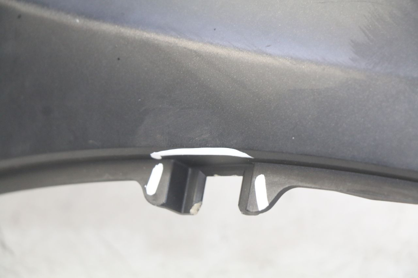 photo de FLANC ARRIERE DROIT PIAGGIO BEVERLY 125 (2010 - 2015) - Points de fixation