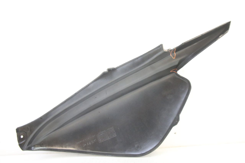 photo de FLANC ARRIERE DROIT MBK BOOSTER NEXT GENERATION 50 (1995 - 1998) - Marquages et références