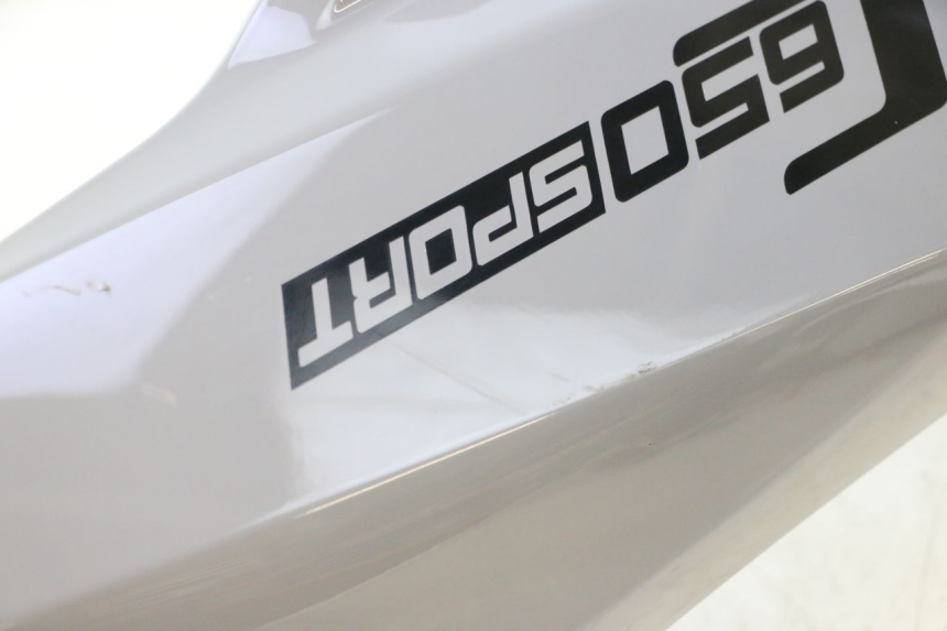 photo de FLANC ARRIERE DROIT BMW C SPORT 650 (2015 - 2021) - État de surface