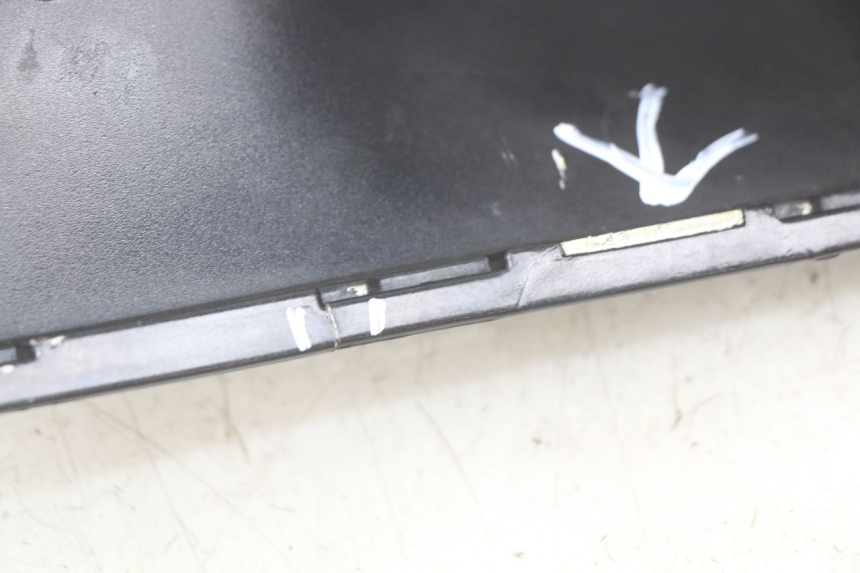 photo de FLANC ARRIERE DROIT BMW C1 125 (2000 - 2003) - Détail de la pièce