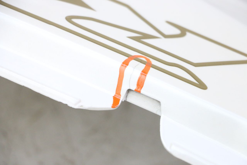 photo de FLANC ARRIERE DROIT HONDA CBR RR FIREBLADE 900 (1992 - 1994) - Zoom composants