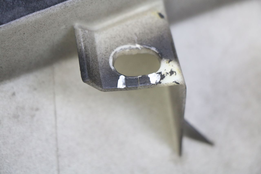 photo de FLANC ARRIERE DROIT PEUGEOT CITYSTAR 125 (2011 - 2017) - Autre angle de vue