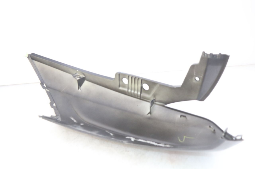 photo de FLANC ARRIERE DROIT PEUGEOT CITYSTAR 125 (2011 - 2017) - Zoom état d’usage