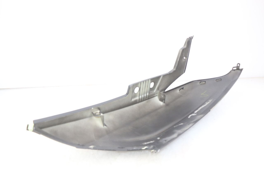 photo de FLANC ARRIERE DROIT PEUGEOT CITYSTAR 125 (2011 - 2017) - Autre angle de vue