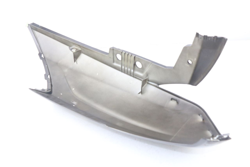 photo de FLANC ARRIERE DROIT PEUGEOT CITYSTAR 50 (2013 - 2017) - Points de fixation