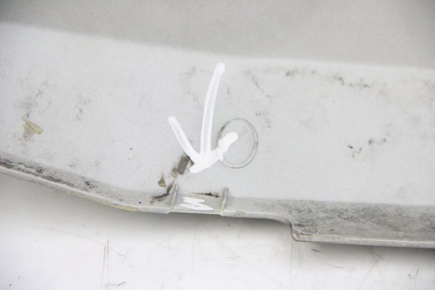 photo de FLANC ARRIERE DROIT KYMCO DINK STREET 125 (2009 - 2014) - Zoom composants