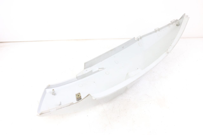 photo de FLANC ARRIERE DROIT KYMCO DINK STREET 125 (2009 - 2014) - Autre angle de vue