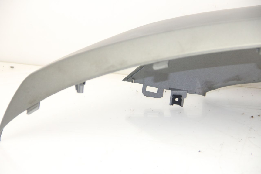 photo de FLANC ARRIERE DROIT KYMCO DOWNTOWN ABS 125 (2015 - 2017) - Détails caractéristiques